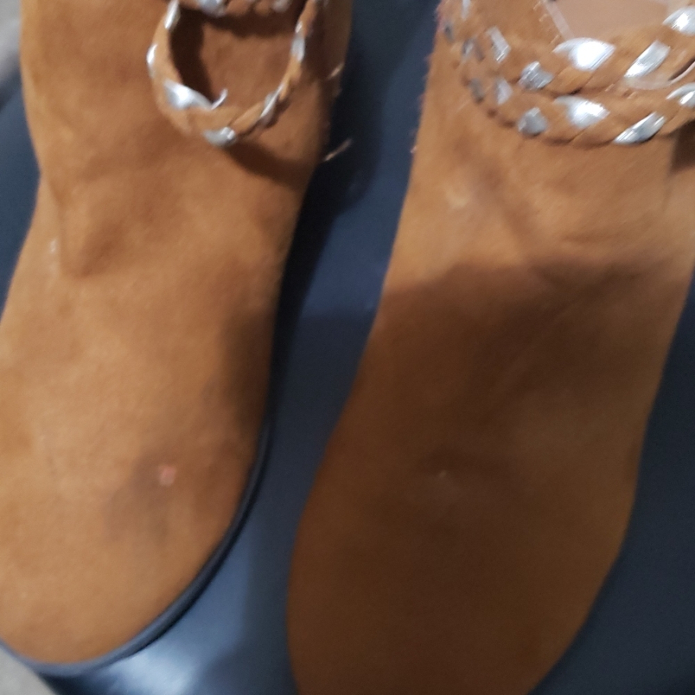 Shoes - Picture 3 of 3